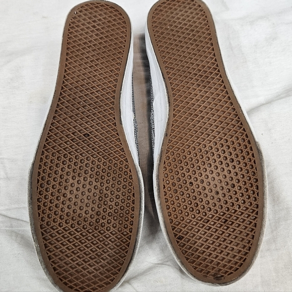 Vans Black & White Mixed Geo Authentic Slim Low Top Sneaker Size 9 Women 7.5 Men - Picture 11 of 16